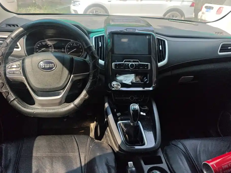 SWM Motor SWM X7 2020 2020 2.0L Manual Champion Edition 7-seater
