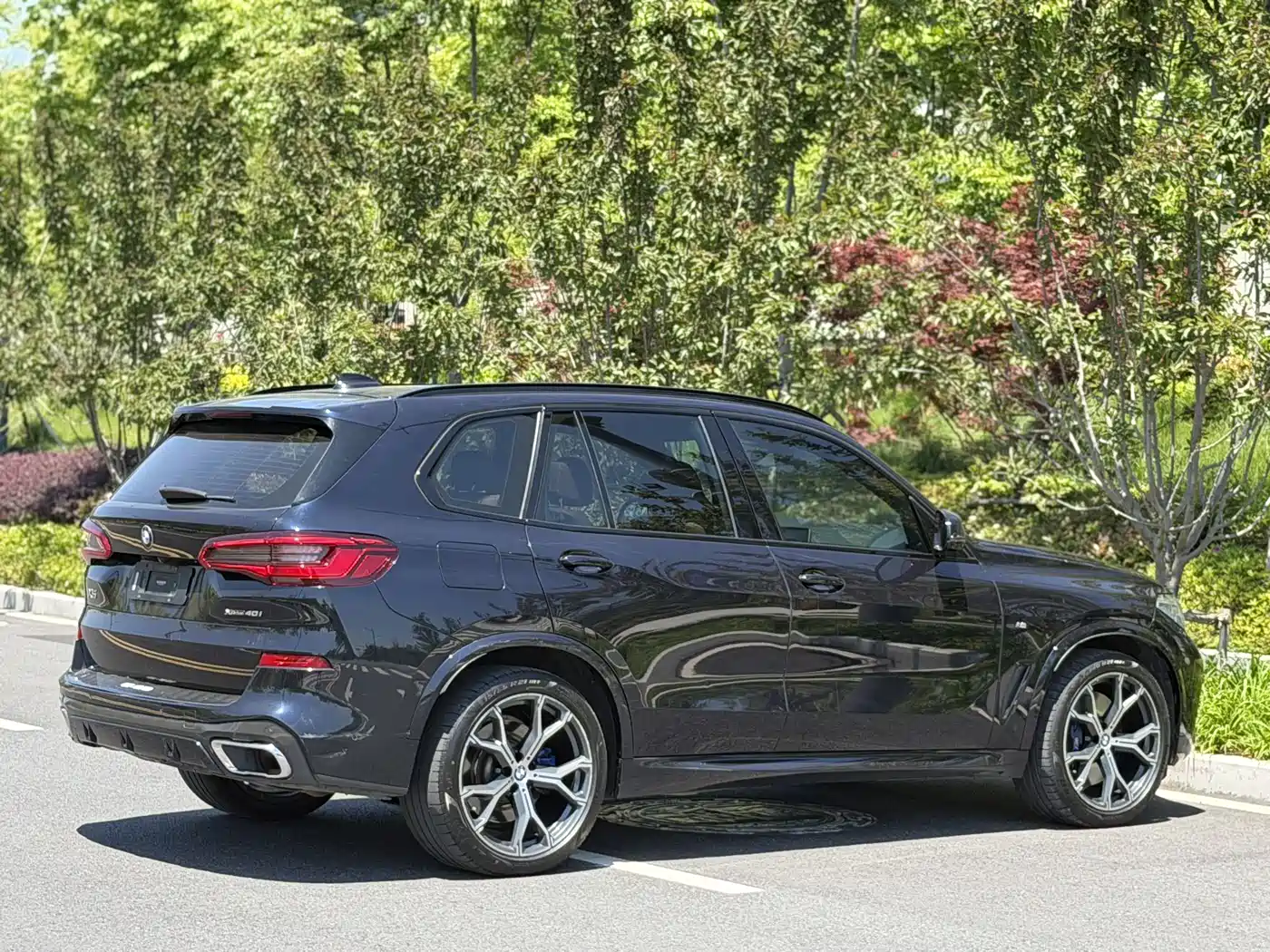 BMW X5 (Import) 2019 xDrive40i Exclusive M Sport Package фото 9