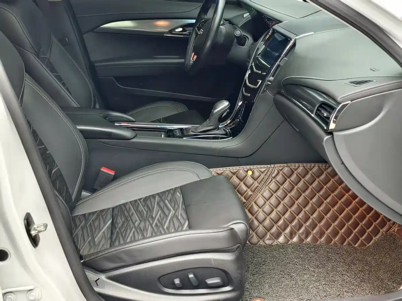 Cadillac ATS-L 2017 28T Technology фото 13