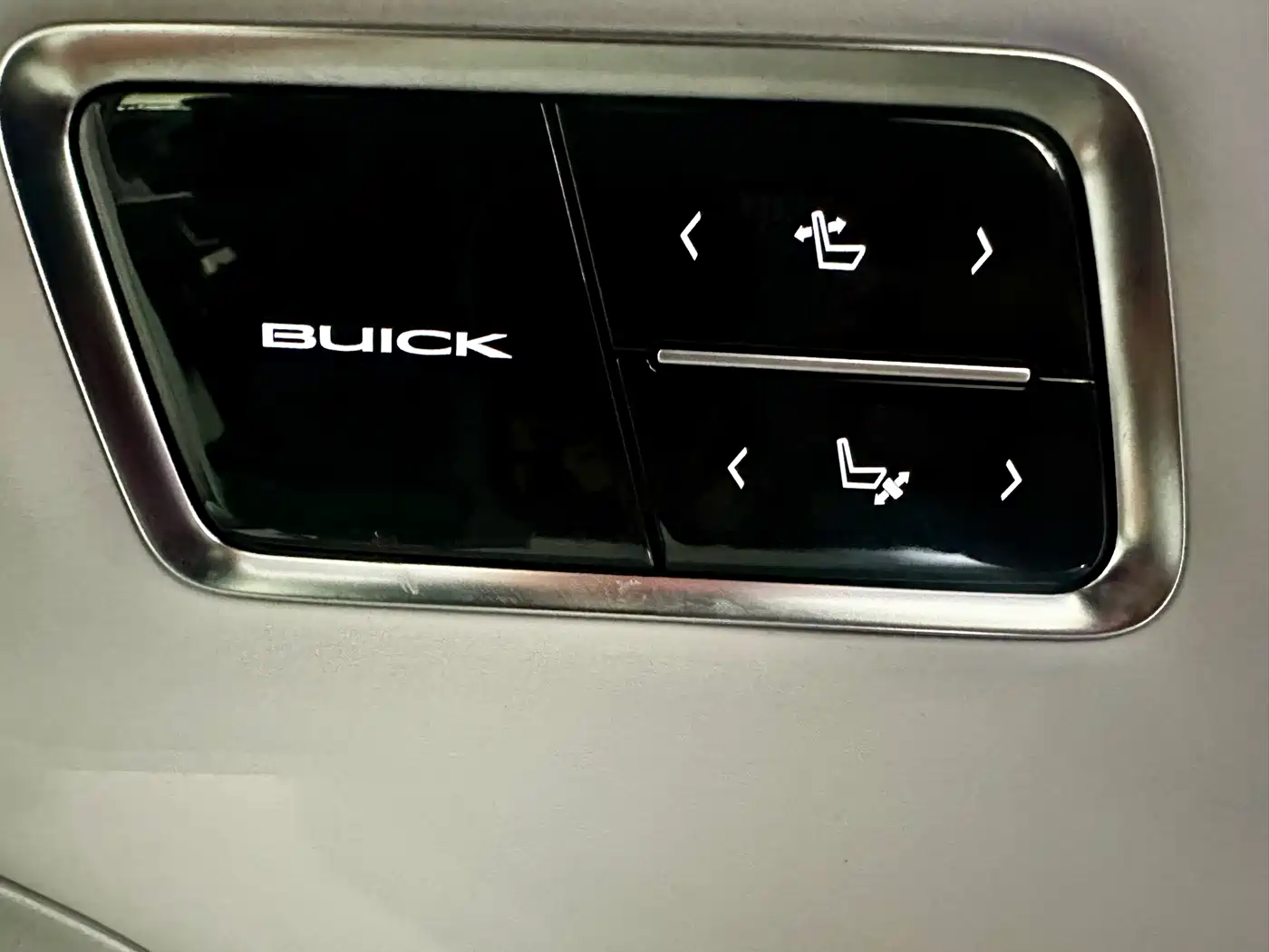 Buick GL8 2025 Land Honor Premium Edition фото 14