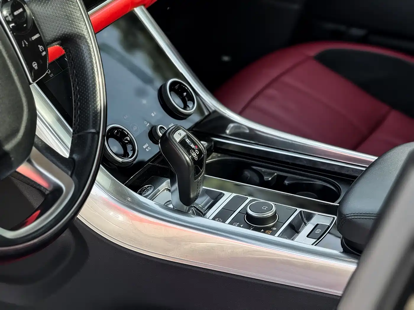 Land Rover Range Rover Sport 2021 3.0 L6 Gloss Black Edition фото 6