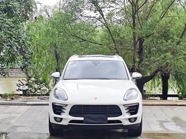Porsche Macan 2017 Macan S 3.0T — фото 2