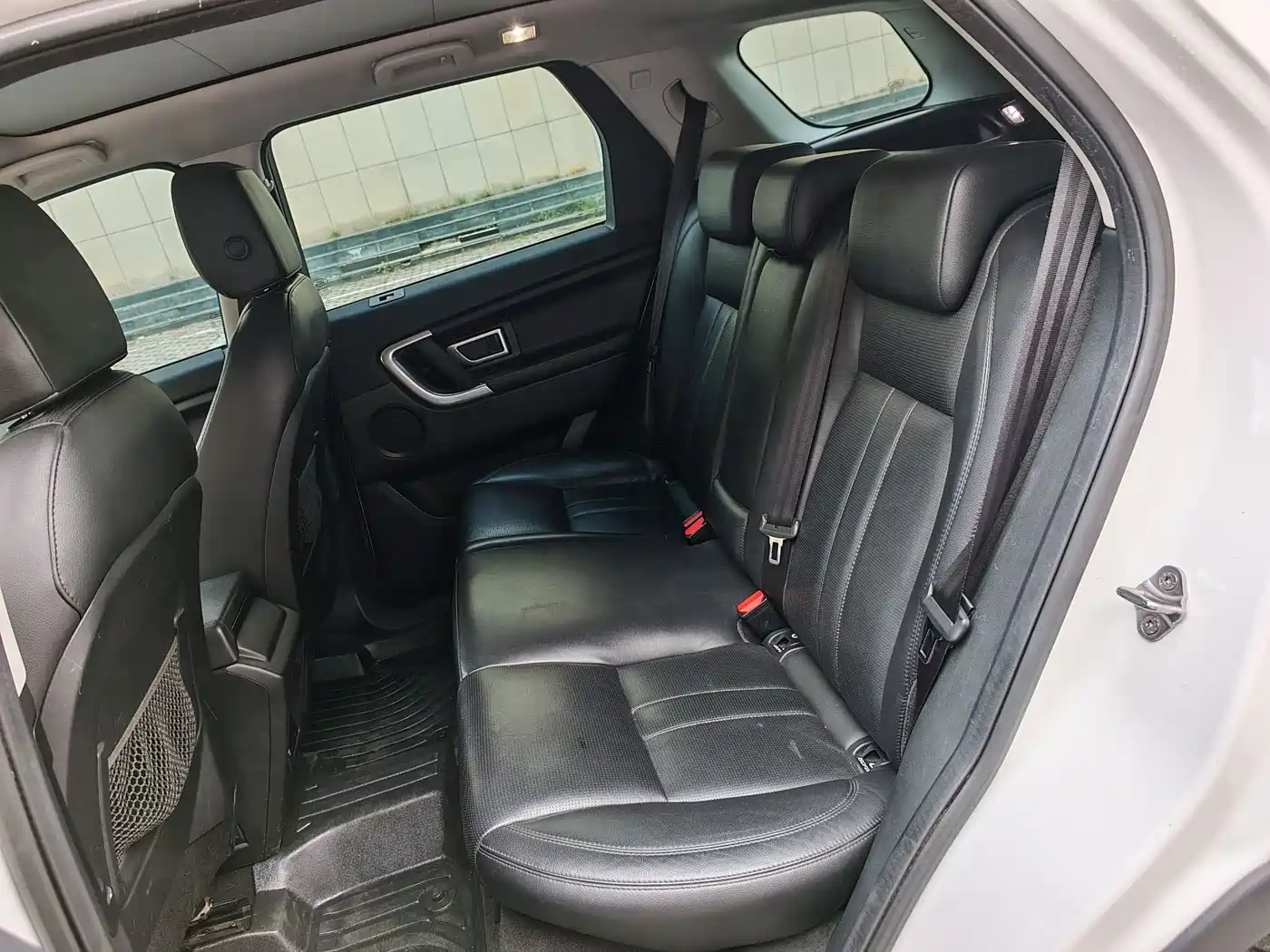 Land Rover Discovery Sport 2017 2.0T SE фото 9