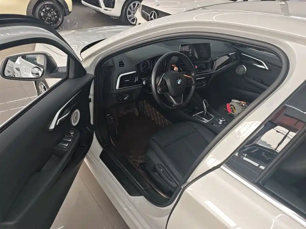 BMW 1 Series 2021 Facelift 120i M Sport фото 16