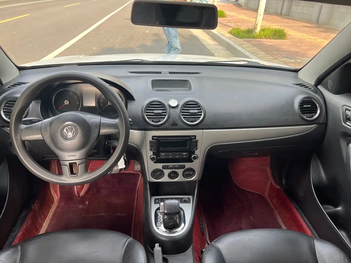 Volkswagen Lavida 2011 1.6L Automatic Pinxuan Edition фото 6