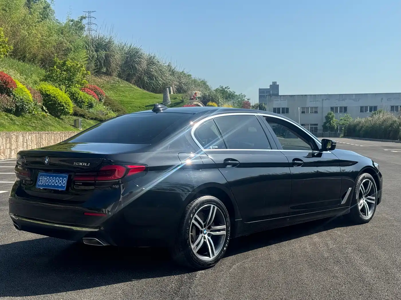BMW 5 Series 2022 530Li Leading Luxury Package фото 4