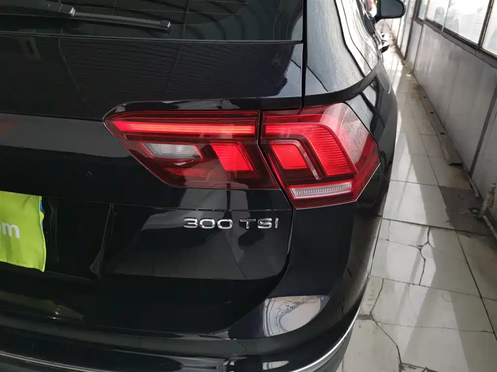 Volkswagen Tiguan L 2025 Model 300TSI Auto 2WD Dragon Edition фото 24