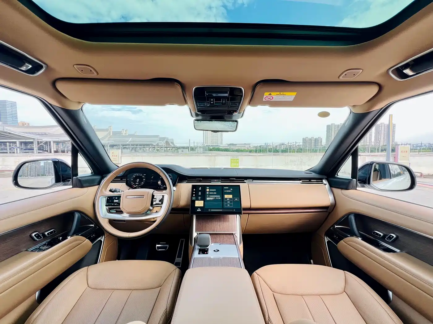 Land Rover Range Rover 2024 3.0 L6 400PS Genesis Extended фото 8