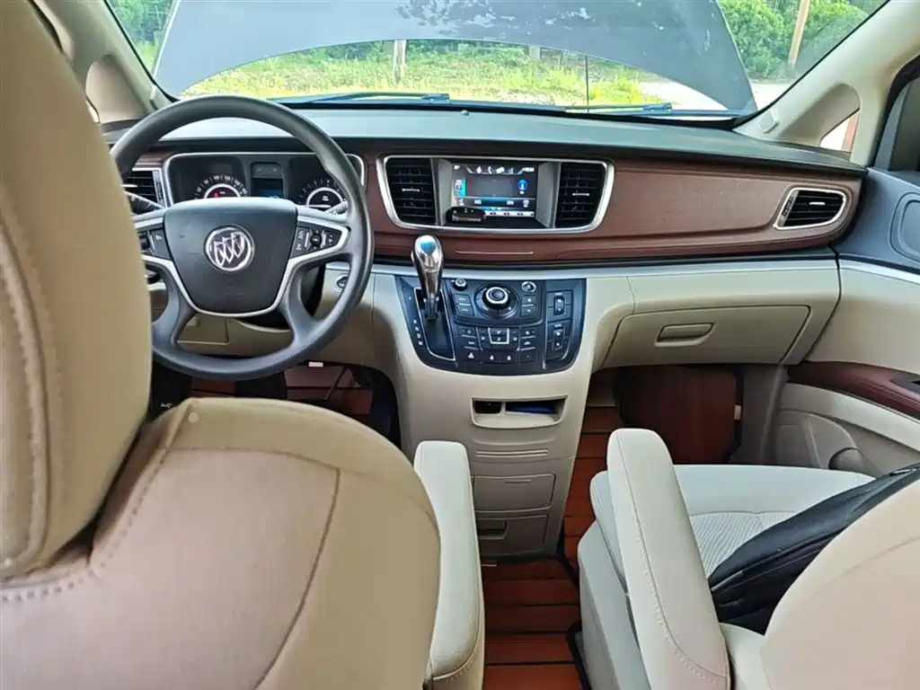 Buick GL8 2017 25S Comfort China V фото 10