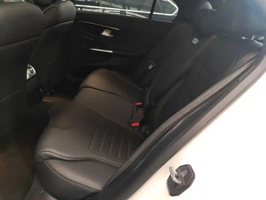 Mercedes-Benz C-Class 2025 C 260 L Sport Edition фото 17