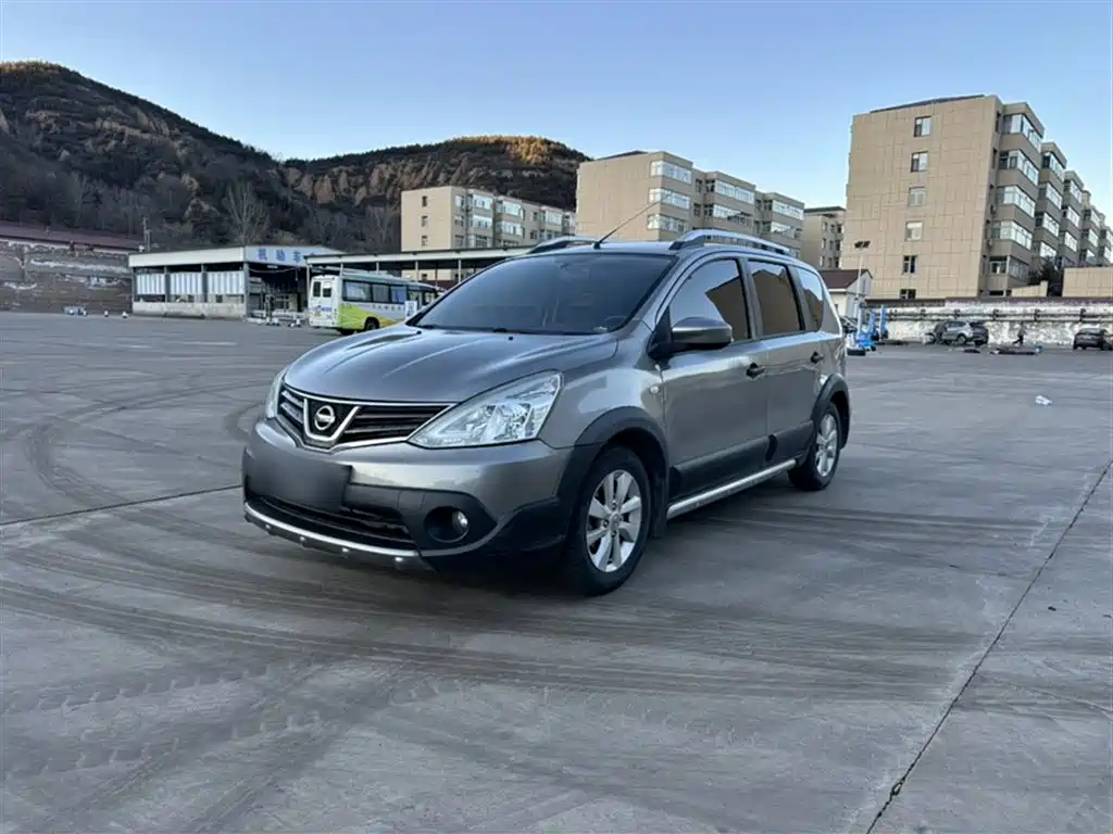 Nissan Livina 2014 2013 Sharp 1.6XL Manual Comfort