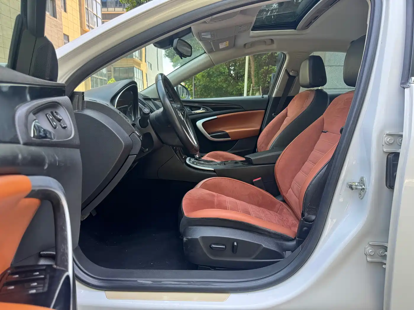 Buick Regal 2015 1.6T Elite Tech Edition фото 11
