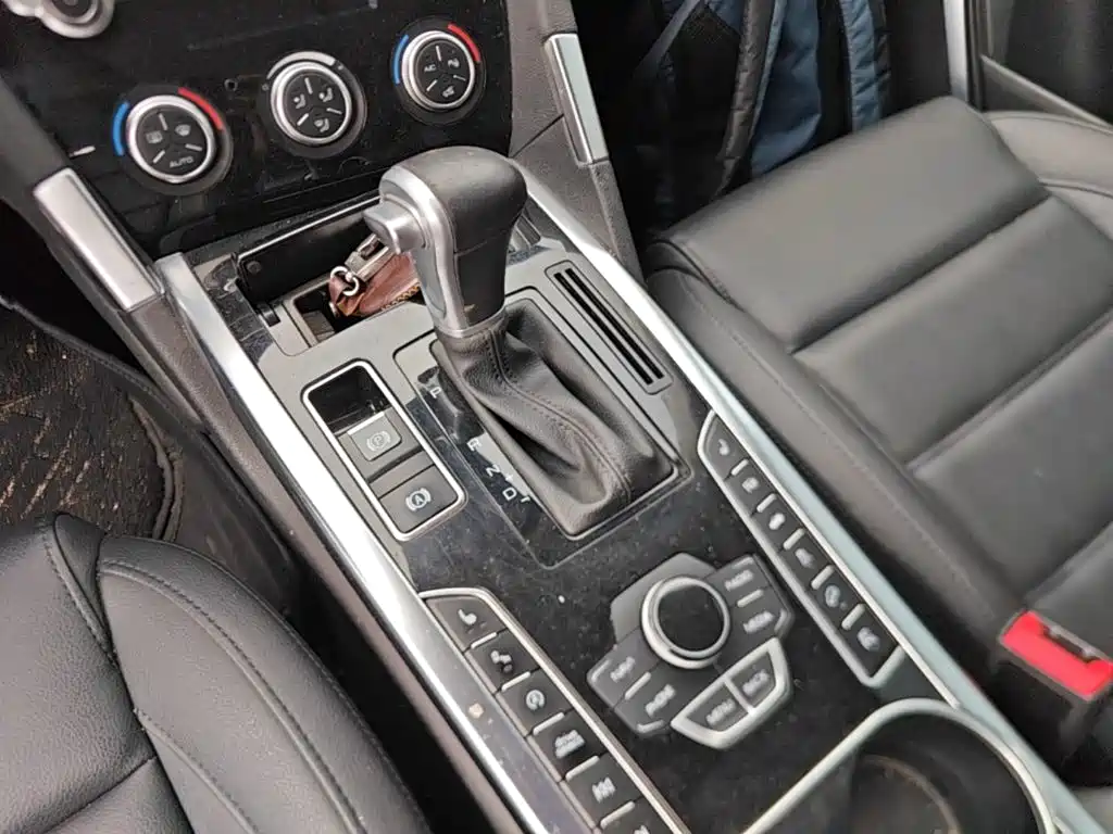Photo 14 - Haval H7