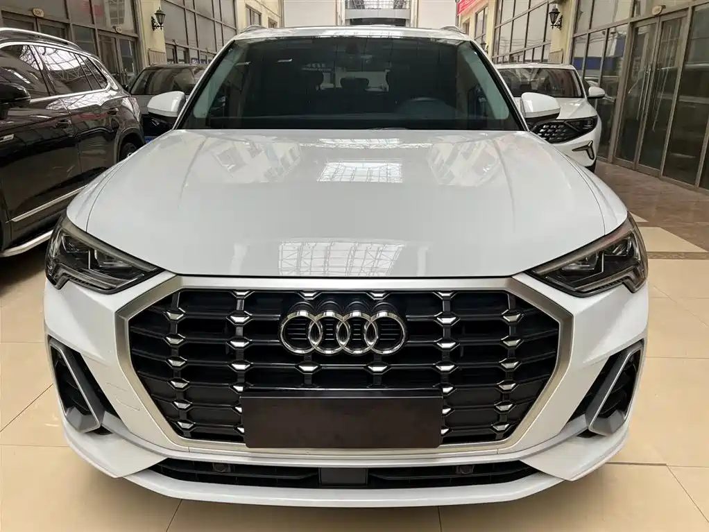 Audi Q3 2022 35 TFSI Fashion Dynamic фото 2