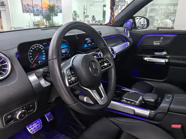 Mercedes-Benz GLB 2021 GLB 200 Dynamic — фото 5