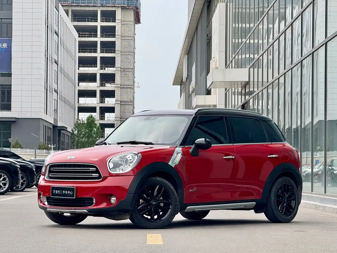 Фото 1 - MINI COUNTRYMAN