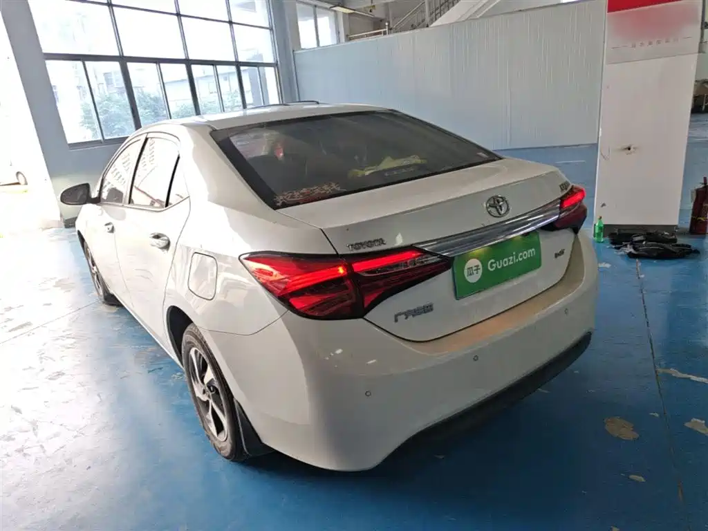 Toyota Levin 2017 Facelift 185T CVT Elite (China V) фото 5
