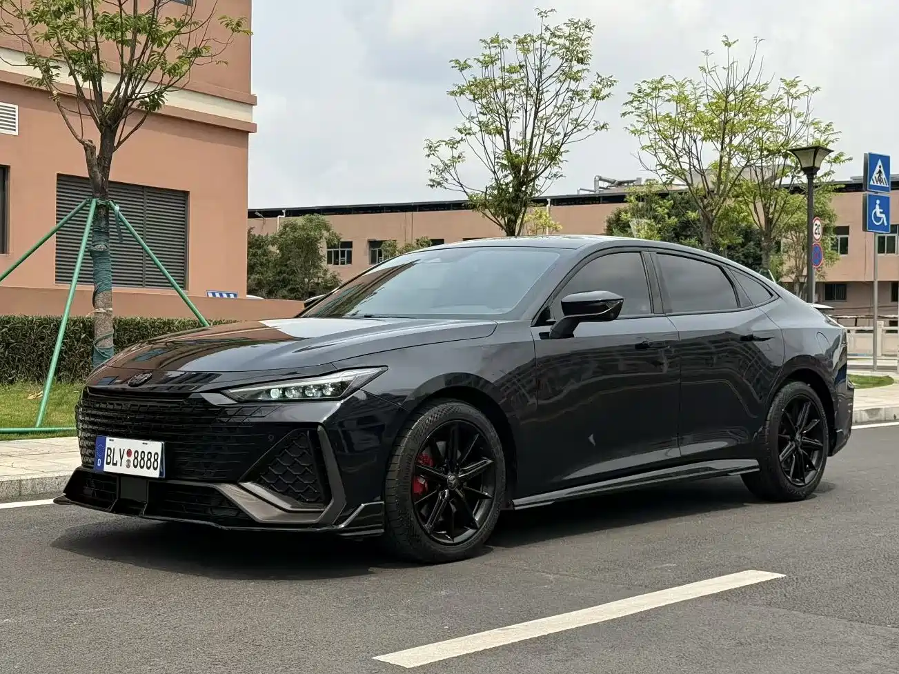 CHANGAN UNI-V