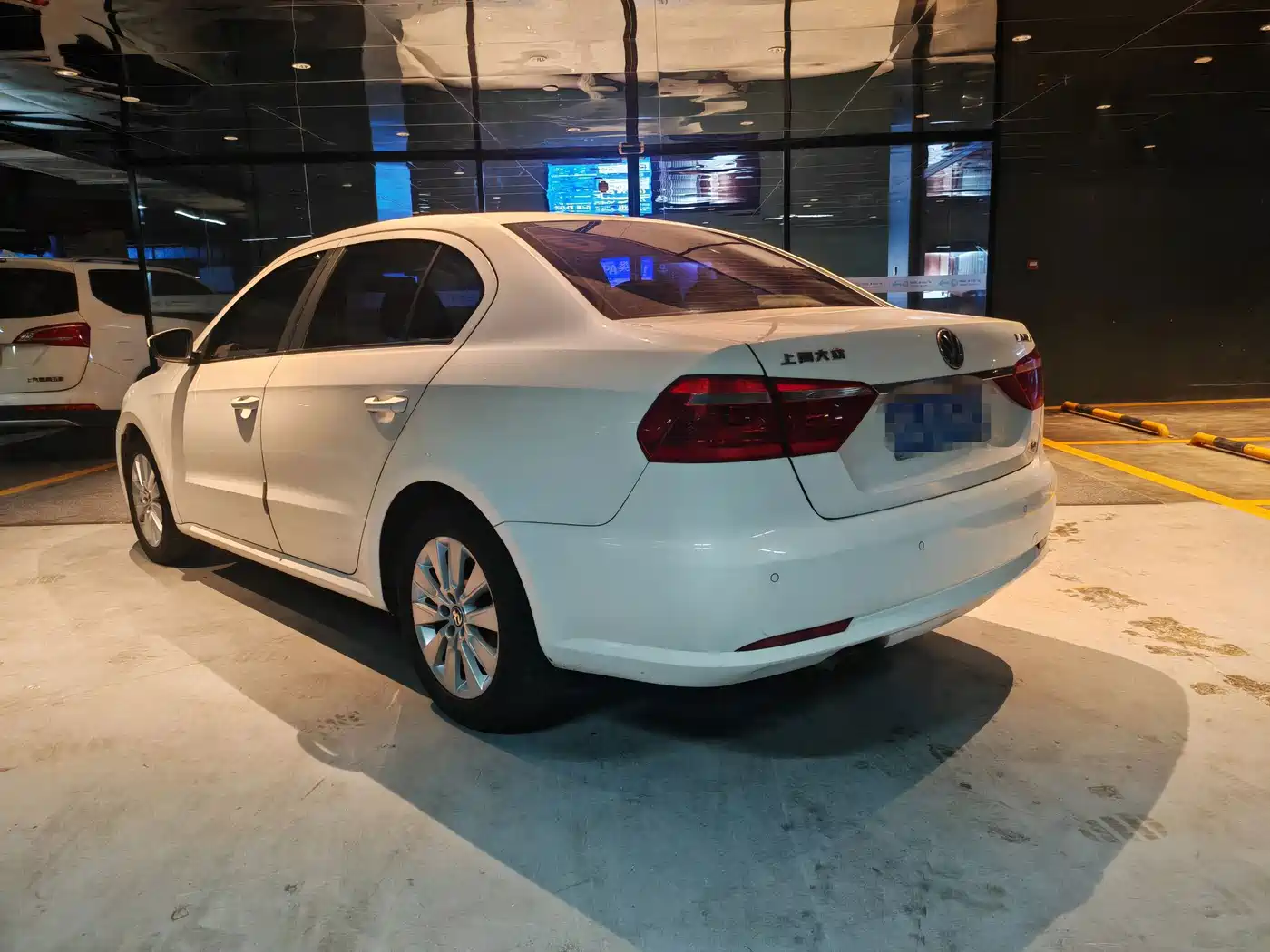 Фото 3 - Volkswagen Lavida