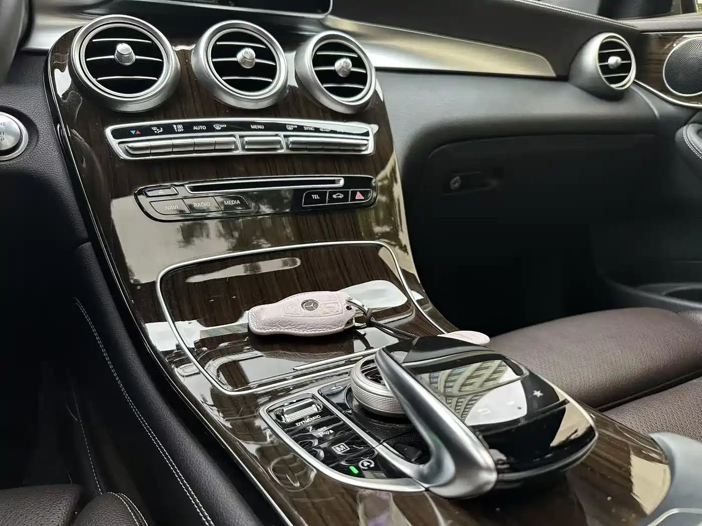 Mercedes-Benz GLC 2019 GLC 260 4MATIC Dynamic фото 6