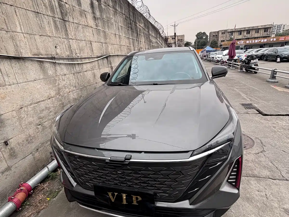 CHANGAN CHANGAN AUCHAN Z6