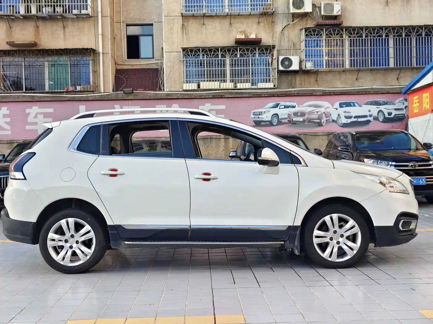 Peugeot 3008 2017 2016 2.0L Automatic Classic Edition