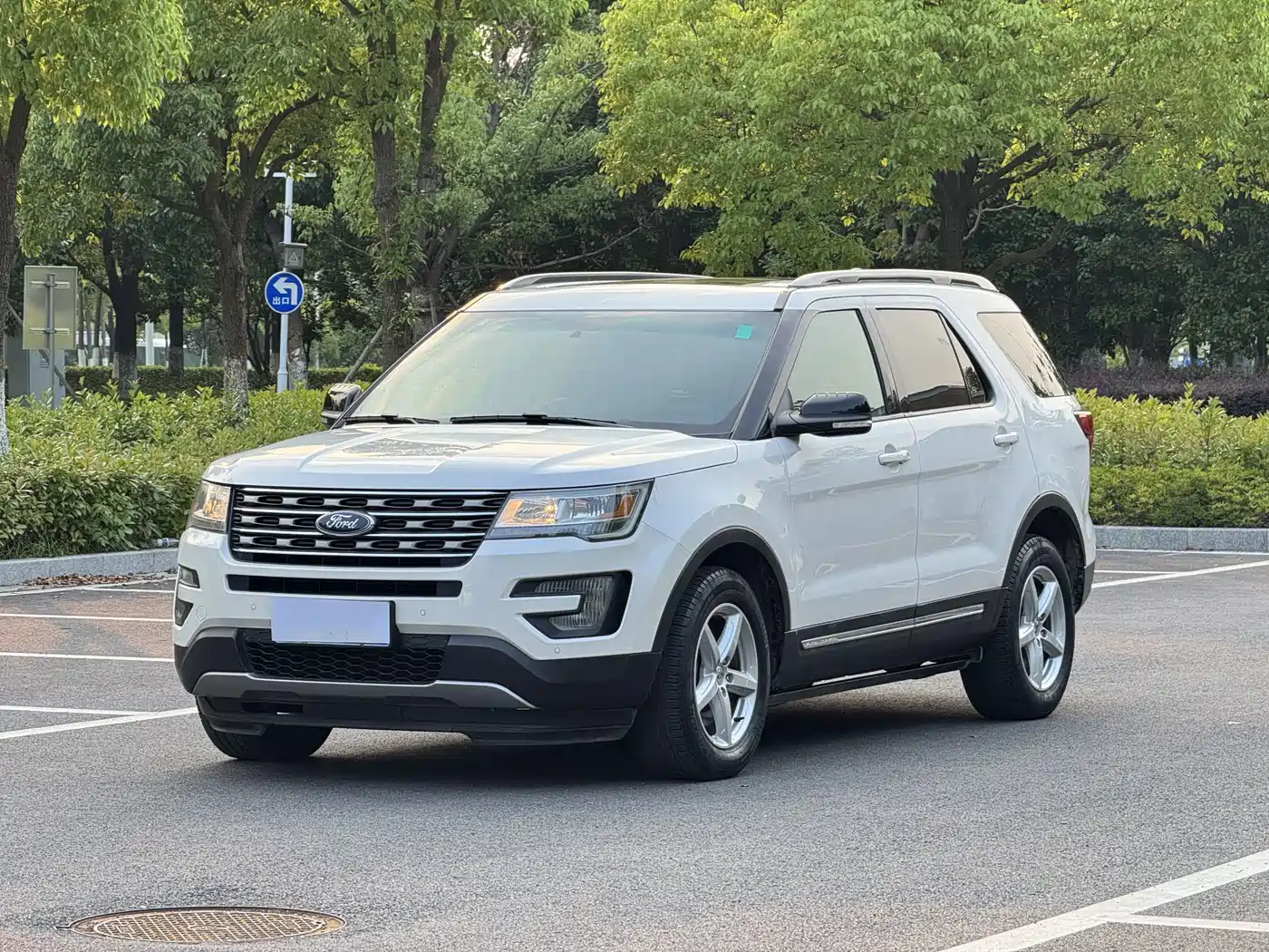 Ford Explorer (Import)