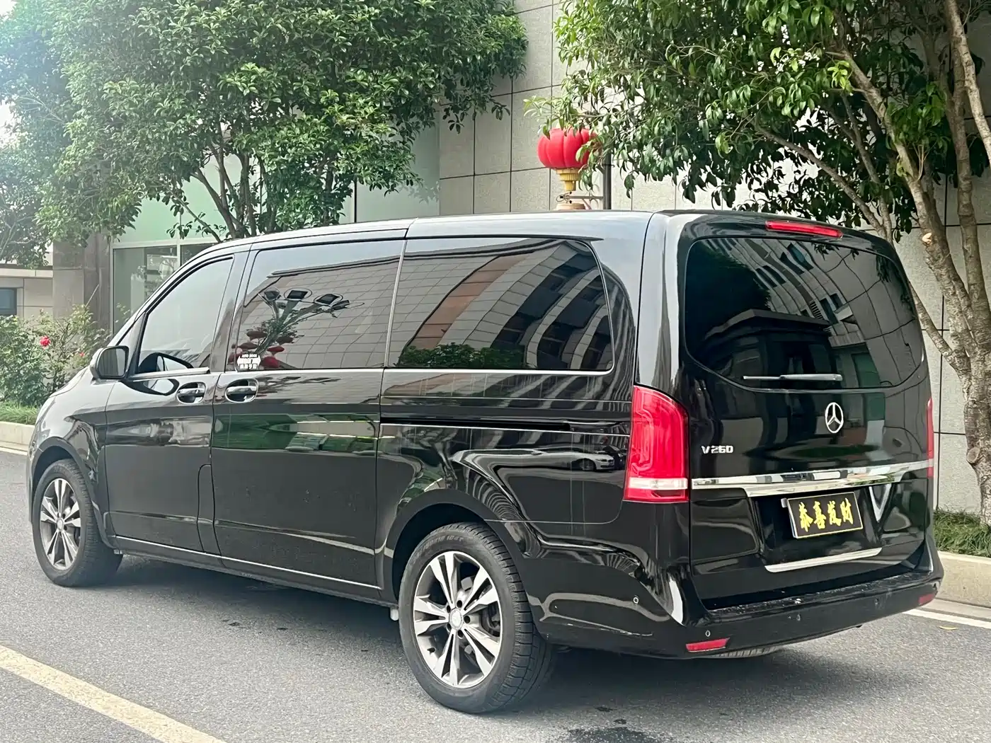 Mercedes-Benz V-Class 2017 Model V 260 Pilot Edition фото 7