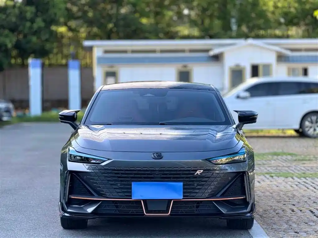 CHANGAN UNI-V