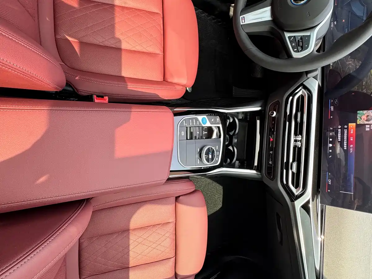 BMW i3 2024 eDrive 35 L фото 10