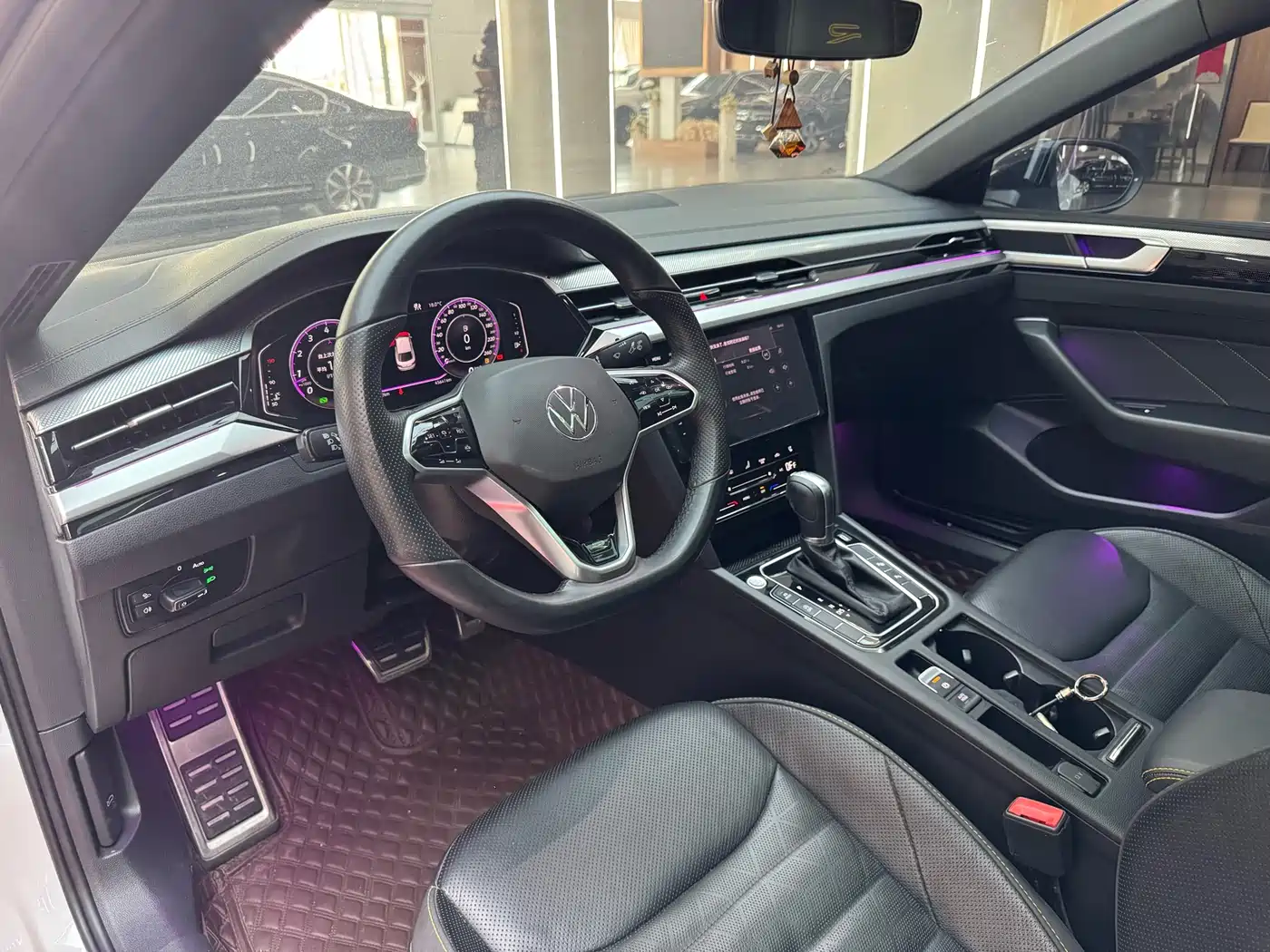 Volkswagen FAW-Volkswagen CC 2021 380TSI Eye-catching Edition фото 13
