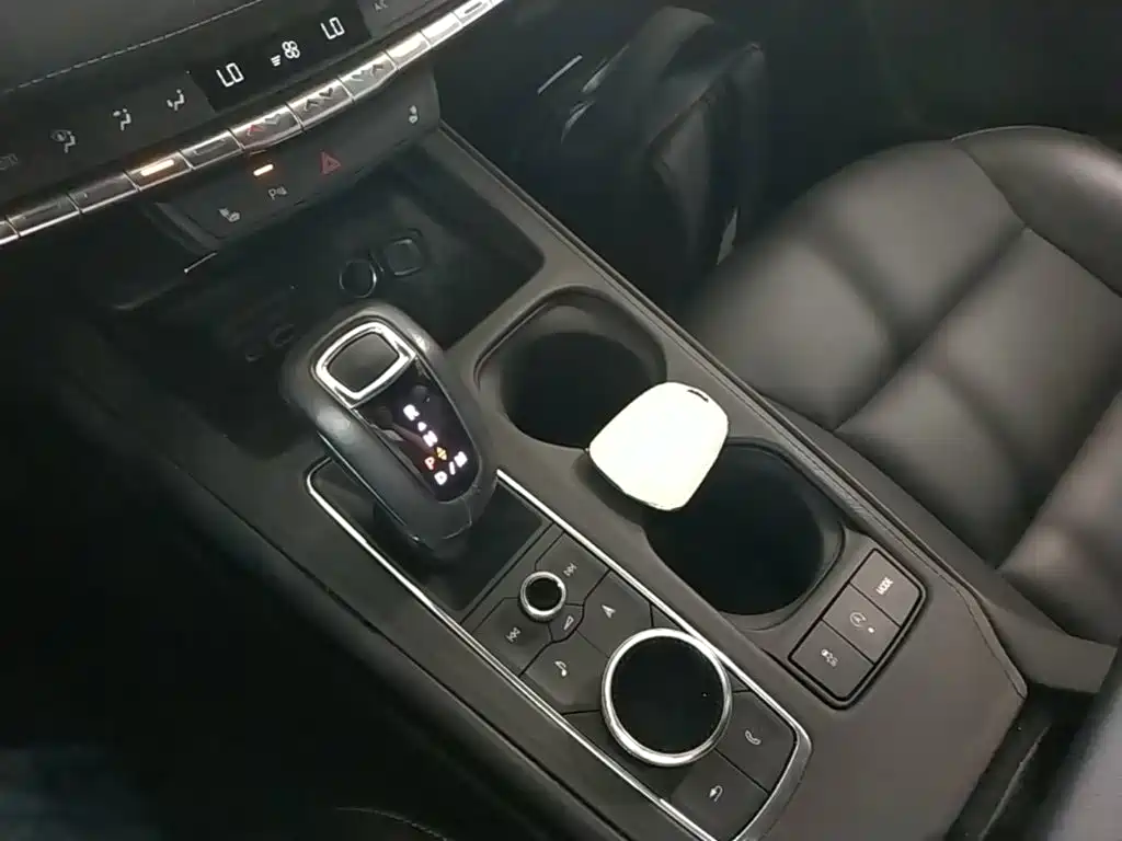 Cadillac XT4 2019 2018 28T FWD Leading Edition