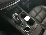 Фото 10 - Cadillac XT4