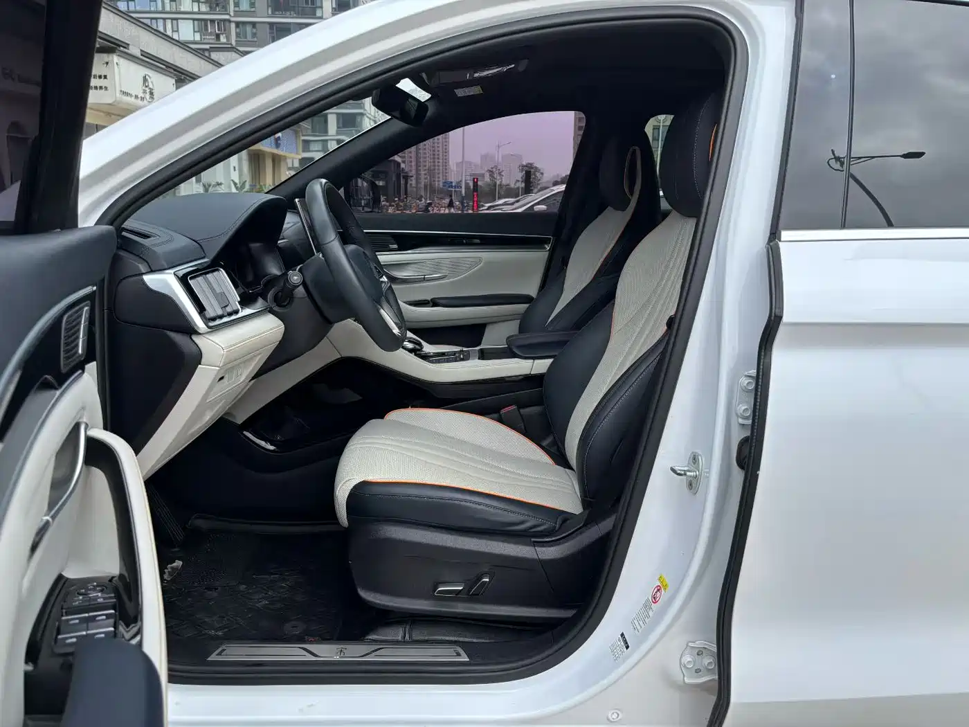 BYD Song PLUS PHEV 2021 EV Flagship фото 4
