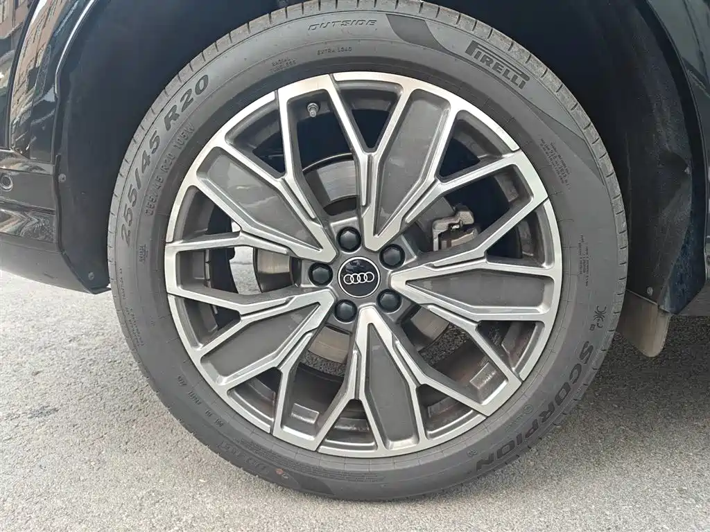 Audi Q5L 2026 Luxury Sport 150kW фото 15