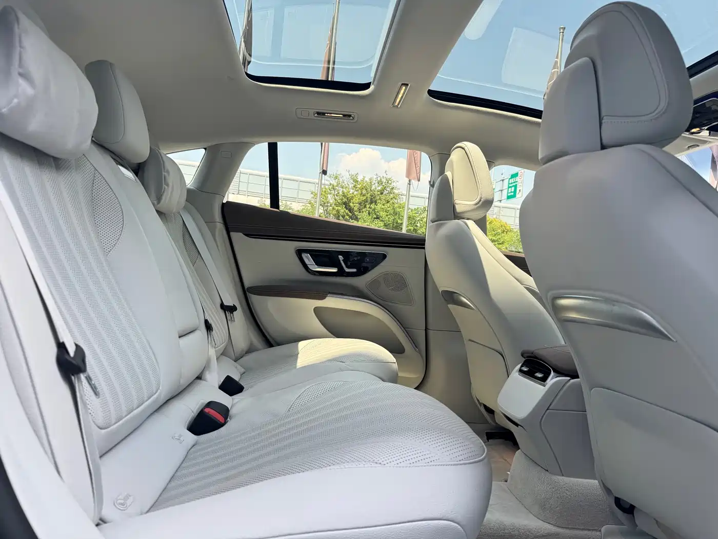 Mercedes-Benz EQS 2023 450+ Pioneer Edition фото 13