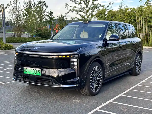 IM LS8 52 Max+, Технологичный Флагман, 5 мест