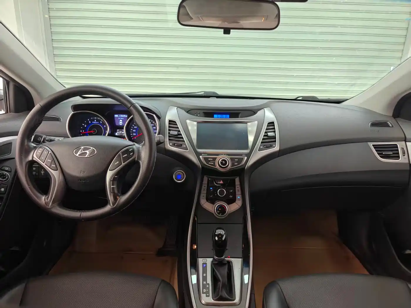 Hyundai Langdong 2015 1.6L Auto Premium фото 9
