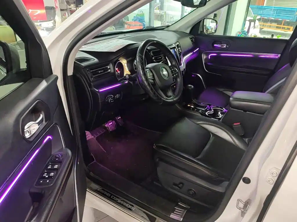 Jeep Grand Commander 2018 2018 2.0T AWD Intelligent Edition (China V)