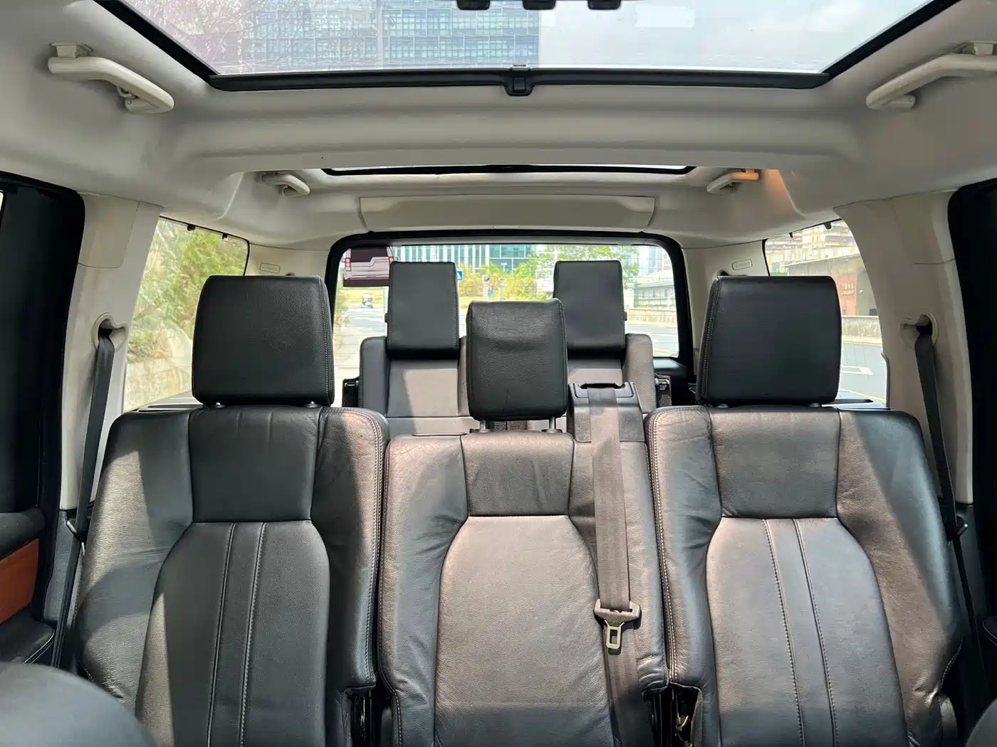 Land Rover Discovery 2011 3.0 SDV6 HSE Diesel фото 14
