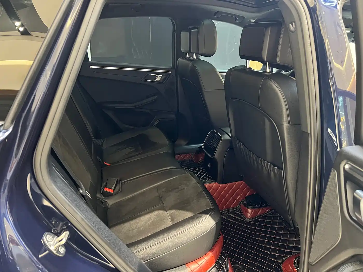 Porsche Macan 2018 Macan 2.0T фото 21