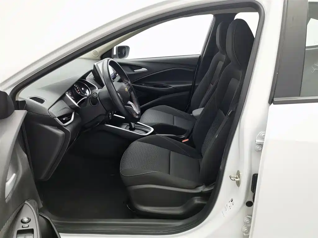 CHEVROLET KOVOZ