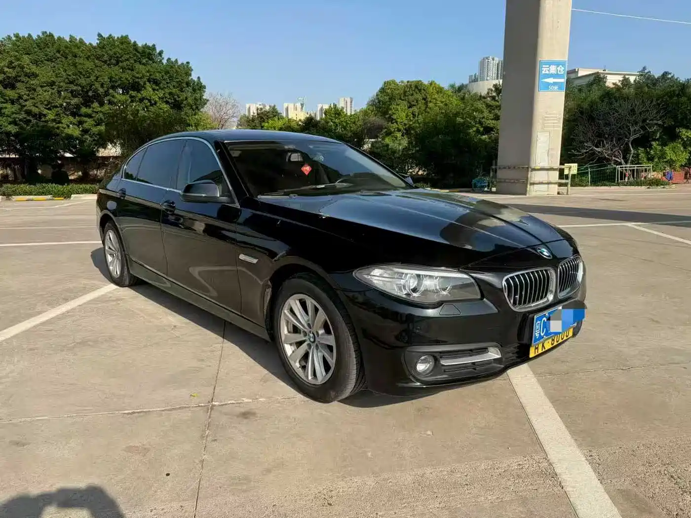 BMW 5 Series 2017 520Li Classic Edition фото 3