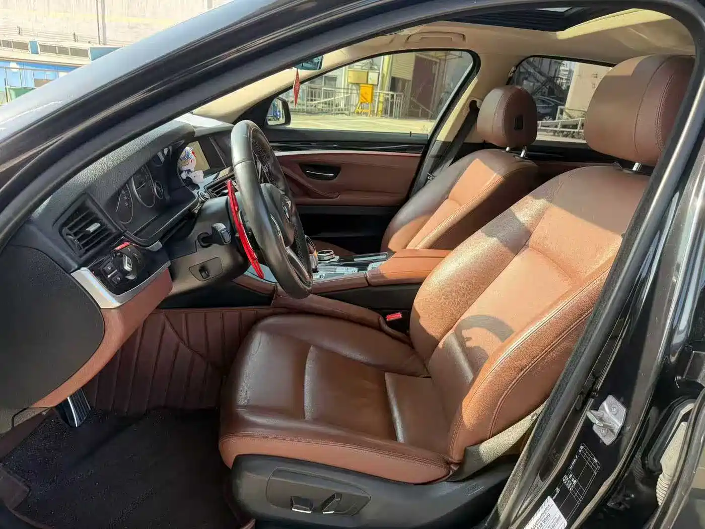 BMW 5 Series 2017 520Li Classic Edition фото 6