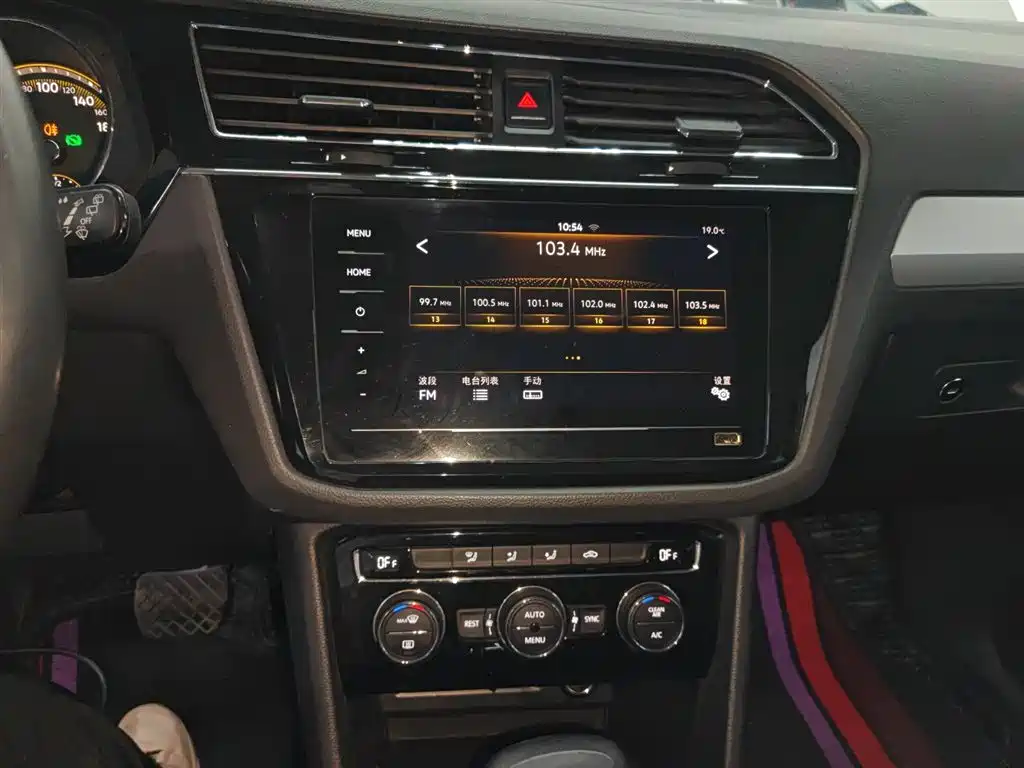 Volkswagen Tiguan L 2019 Facelift 330TSI Auto 2WD Panorama Comfort China VI фото 13