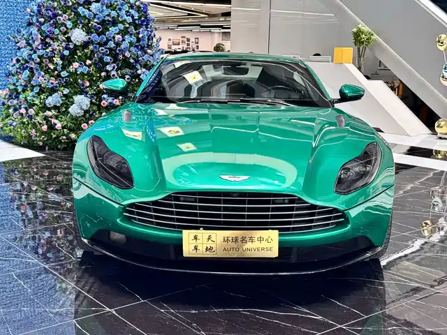  Aston Martin Aston Martin DB11 2019 Model 4.0T V8 Coupe