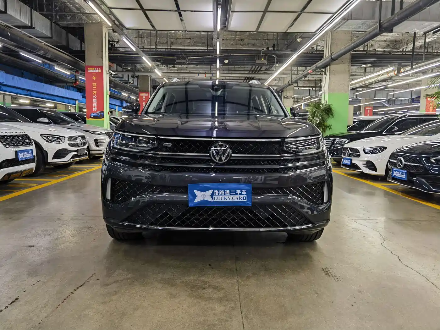 Volkswagen Talagon 2023 380TSI 4WD R-Line Celebration Edition фото 2