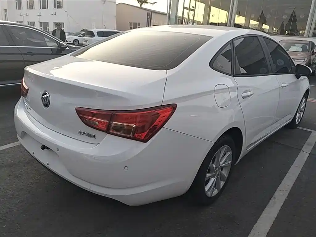 Buick Verano 2018 Sedan 15S Automatic Progressive фото 7
