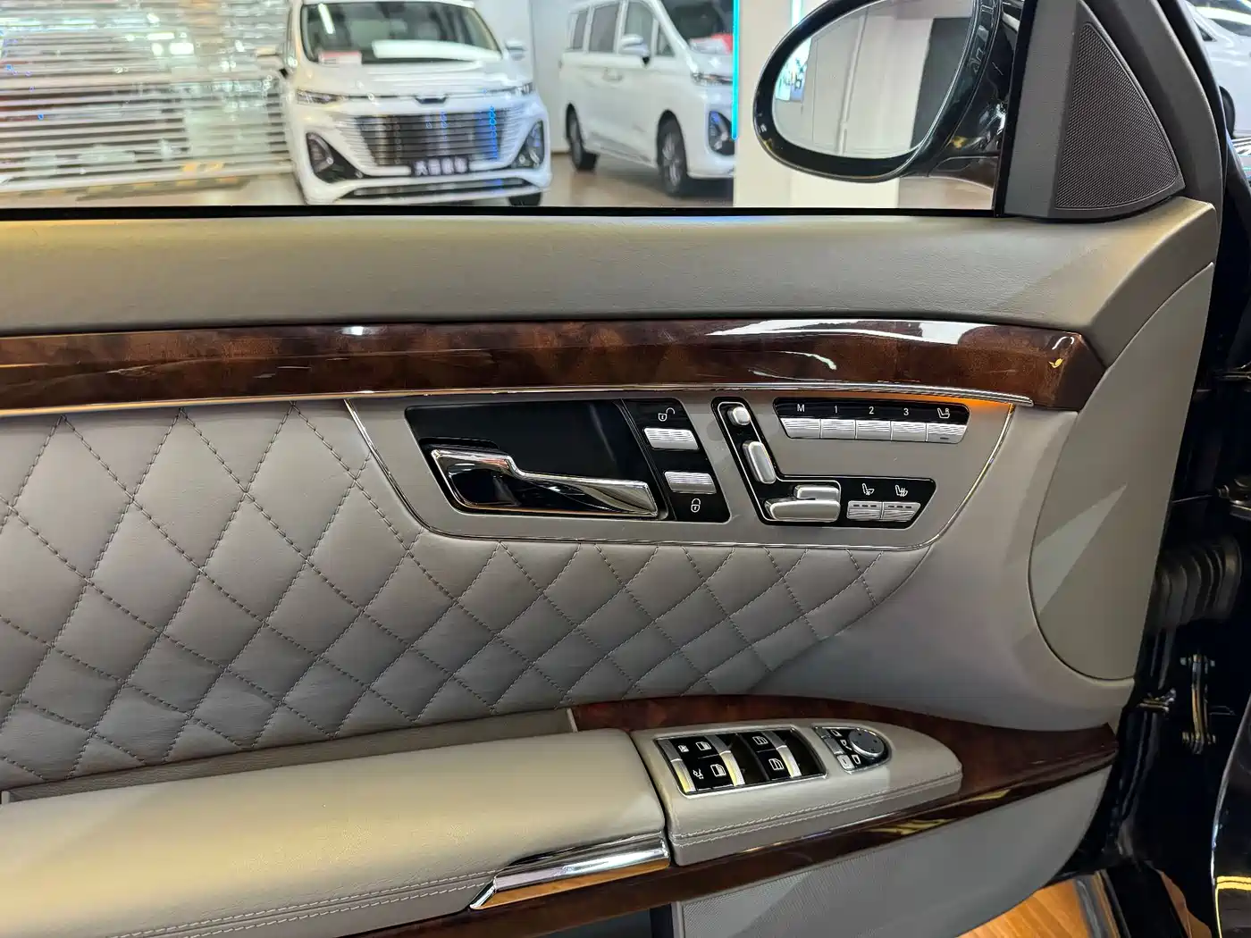 Mercedes-Benz S-Class AMG 2007 Model AMG S 65 фото 12