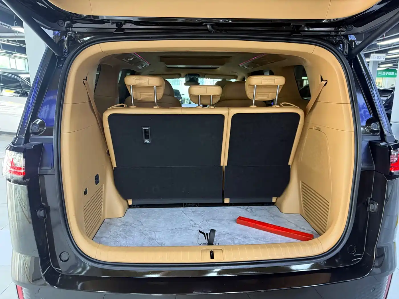 Voyah Auto Voyah Dreamer 2025 PHEV AWD Flagship Kunpeng Edition фото 13